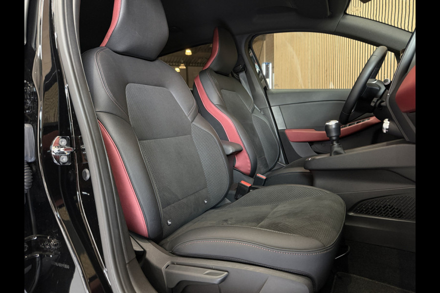 Renault Clio 1.0 TCe 100pk Edition One | Groot navi | Bose | Camera | Stoel & Stuur verwarming | Carplay 100% Dealer onderhouden!