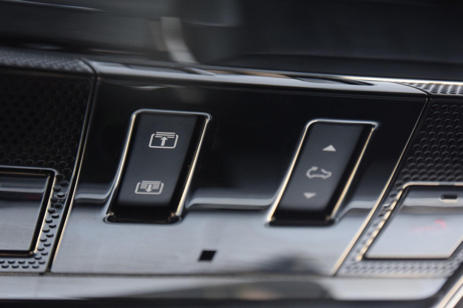 Land Rover Range Rover Sport P510e First Edition
