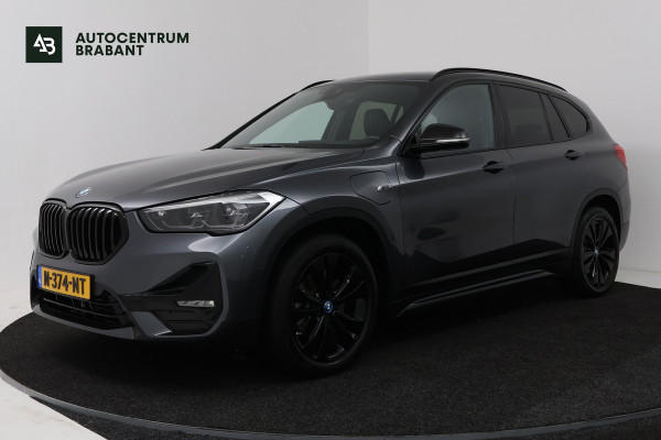 BMW X1 XDrive25e Business Edition Plus (STOELVERWARMING, HEAD-UP DISPLAY, NAVIGATIE, DEALER ONDERHOUDEN)