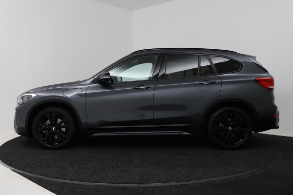 BMW X1 XDrive25e Business Edition Plus (STOELVERWARMING, HEAD-UP DISPLAY, NAVIGATIE, DEALER ONDERHOUDEN)