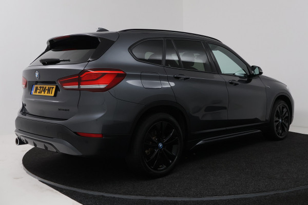 BMW X1 XDrive25e Business Edition Plus (STOELVERWARMING, HEAD-UP DISPLAY, NAVIGATIE, DEALER ONDERHOUDEN)
