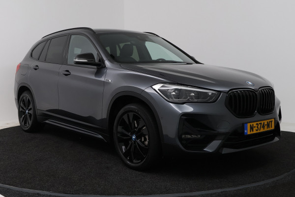 BMW X1 XDrive25e Business Edition Plus (STOELVERWARMING, HEAD-UP DISPLAY, NAVIGATIE, DEALER ONDERHOUDEN)
