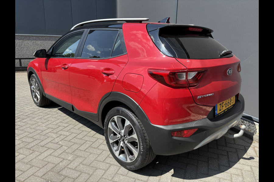 Kia Stonic 1.0 T-GDi DynamicPlusLine Achteruitrijcamera - Airco - Parkeersensor achter - Navigatie - Cruise control - Dakrails - keyless entry and start - Elektrische ramen - Radio - Mistlampen - Bluetooth - Licht metalen velgen Start/stop systeem - Elektrische ramen - Stuur multifunctioneel