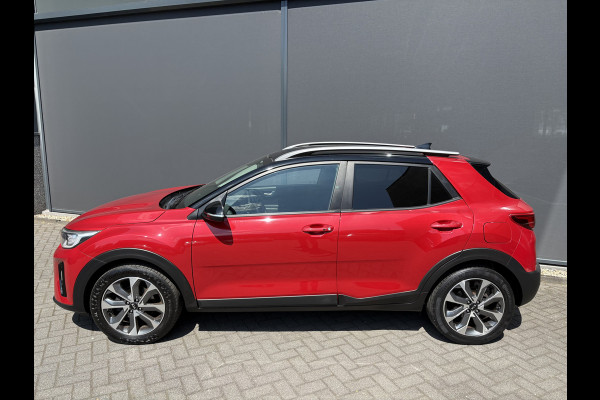 Kia Stonic 1.0 T-GDi DynamicPlusLine Achteruitrijcamera - Airco - Parkeersensor achter - Navigatie - Cruise control - Dakrails - keyless entry and start - Elektrische ramen - Radio - Mistlampen - Bluetooth - Licht metalen velgen Start/stop systeem - Elektrische ramen - Stuur multifunctioneel