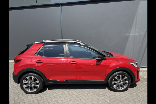 Kia Stonic 1.0 T-GDi DynamicPlusLine Achteruitrijcamera - Airco - Parkeersensor achter - Navigatie - Cruise control - Dakrails - keyless entry and start - Elektrische ramen - Radio - Mistlampen - Bluetooth - Licht metalen velgen Start/stop systeem - Elektrische ramen - Stuur multifunctioneel