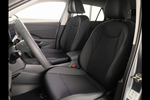 Volkswagen T-Roc Limited Edition 1.5 eTSI 85 kW / 116 PK SUV 7 vers / Getinte ramen / Carplay / 16 Inch