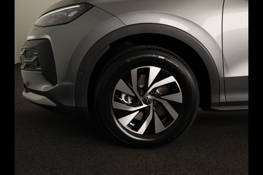Volkswagen T-Roc Limited Edition 1.5 eTSI 85 kW / 116 PK SUV 7 vers / Getinte ramen / Carplay / 16 Inch