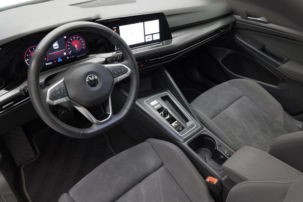 Volkswagen Golf 1.5 eTSI Style |Panoramadak|Massage|Carplay|