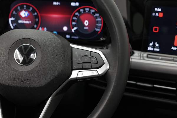 Volkswagen Golf 1.5 eTSI Style |Panoramadak|Massage|Carplay|