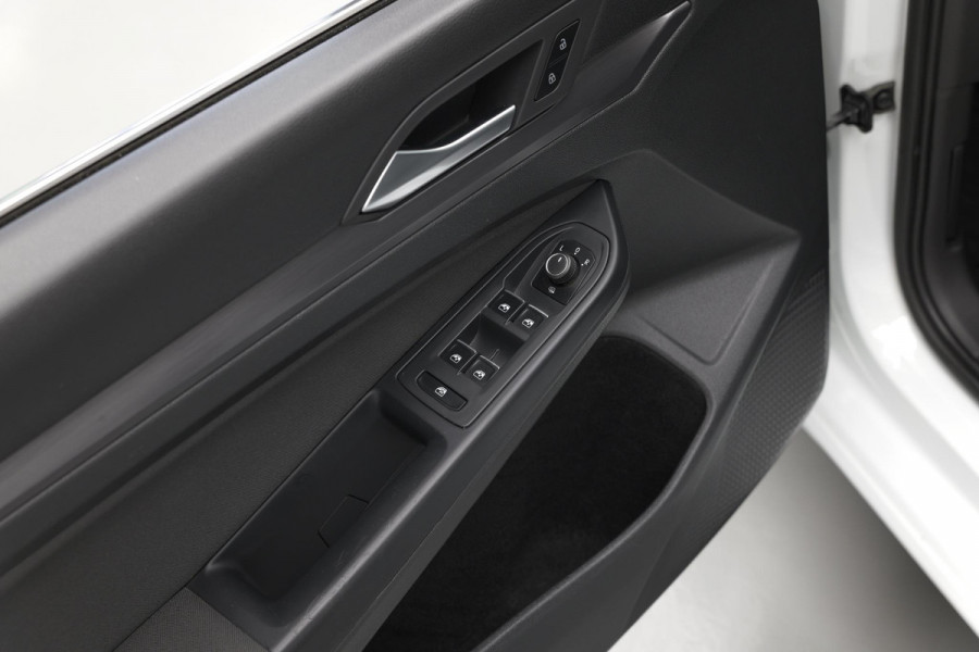 Volkswagen Golf 1.5 eTSI Style |Panoramadak|Massage|Carplay|