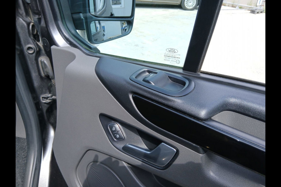 Ford Transit Custom 340 2.0 TDCI L2H1 Limited dubbel cabine