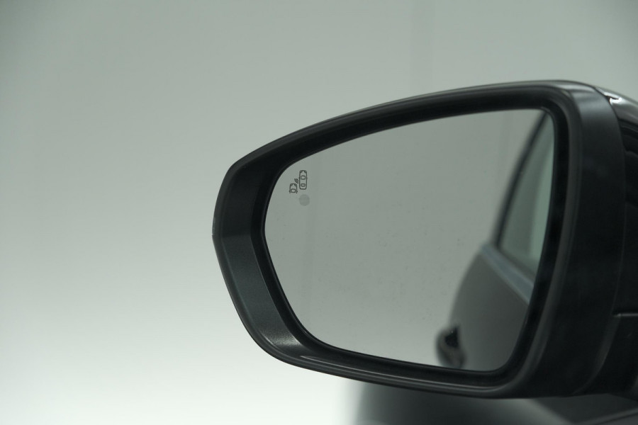 Peugeot 3008 PureTech 130 EAT8 GT | Dodehoekdetectie | Adaptieve Cruise Control | Navigatie