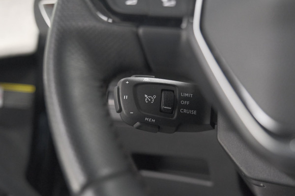 Peugeot 3008 PureTech 130 EAT8 GT | Dodehoekdetectie | Adaptieve Cruise Control | Navigatie
