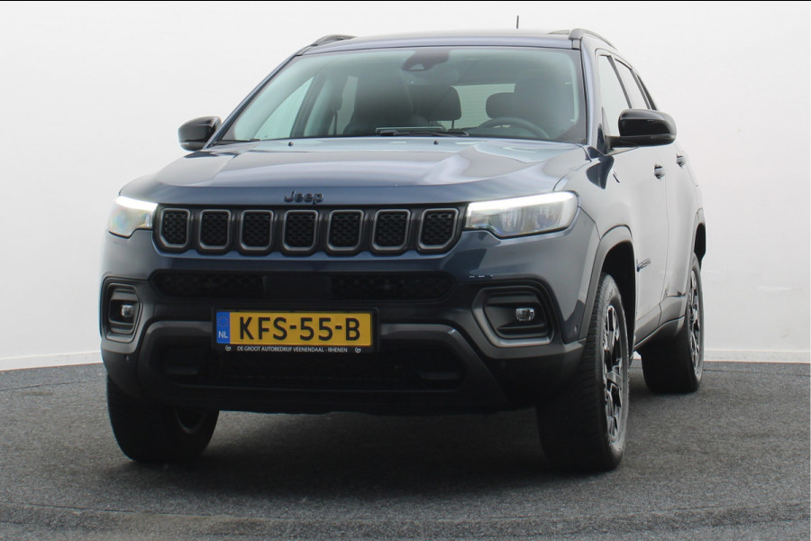 Jeep Compass 4xe 240 Plug-in Hybrid Electric Trailhawk Panoramadak, Leder/Stof, ACC, Camera, Apple Carplay, Virtual Cockpit, 17''