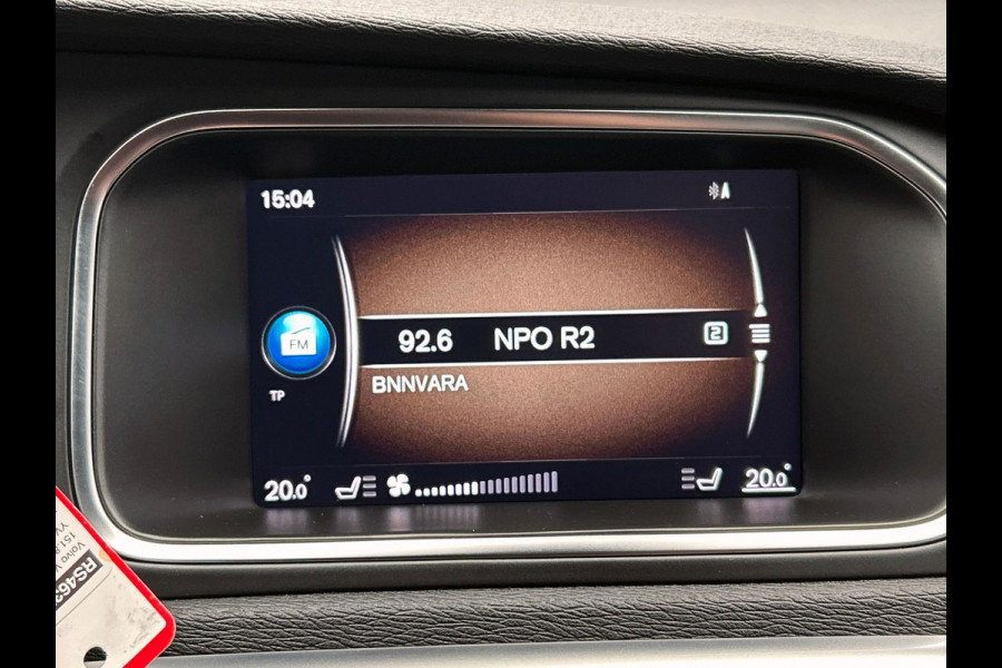 Volvo V40 Cross Country 1.5 T3 Nordic+ | Origineel NL | Dealer Onderhouden | Memory | Stoel Verwarming | Trekhaak | Panoramadak |