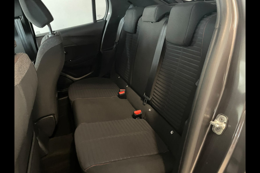Peugeot 208 1.2 PureTech Active Pack AIRCO NAVI CRUISE ELEK RAMEN CENT VERG VELGEN SCHERM 5 DEUREN ZEER NETTE AUTO