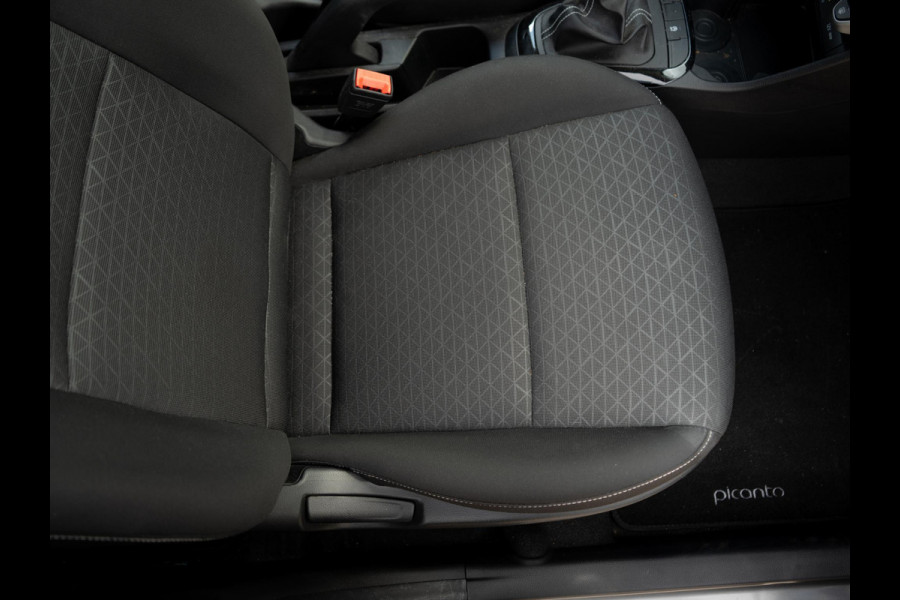 Kia Picanto 1.0 DPi DynamicLine | Trekhaak | CarPlay | Airco |