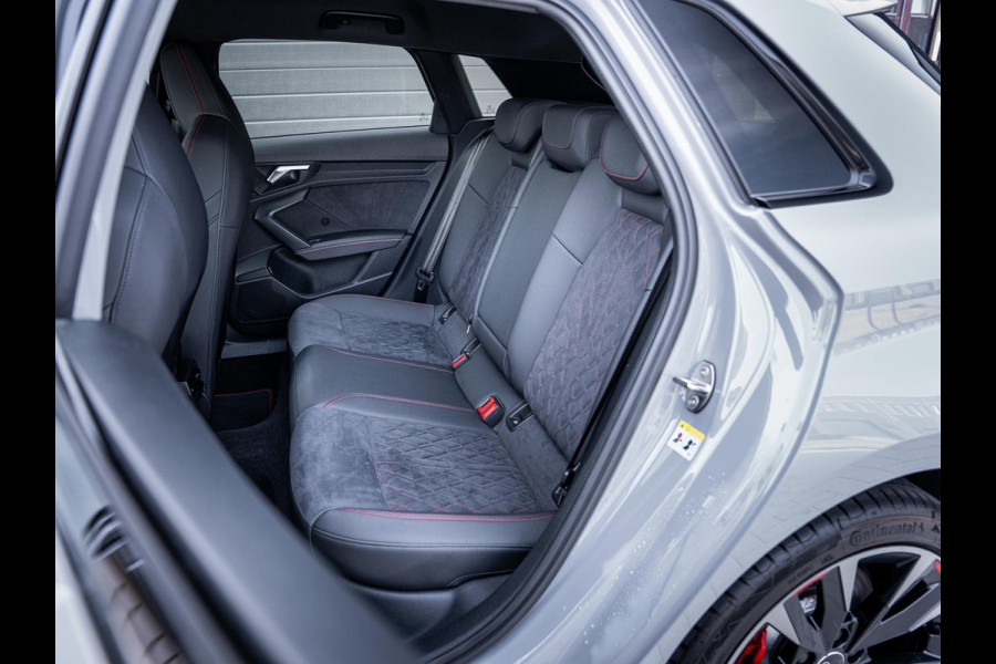 Audi A3 Sportback 45 TFSI e S edition Competition 3x S-Line - Nardo Grey! l RS Seat l HUD l ACC