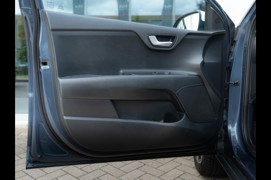 Kia Stonic 1.0 T-GDi ComfortPlusLine Navigator | Trekhaak | Navi | Airco | Achteruitrijcamera | CarPlay |