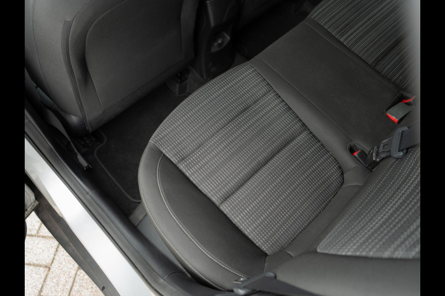 Kia Stonic 1.0 T-GDi MHEV DynamicLine | Navi | Achteruitrijcamera | Clima | CarPlay |