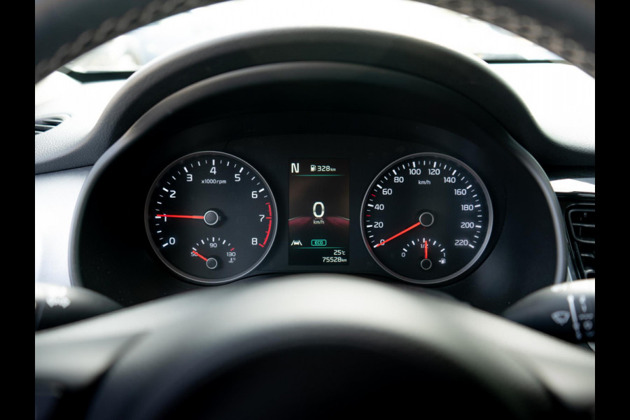 Kia Stonic 1.0 T-GDi MHEV DynamicLine | Navigatie | Achteruitrijcamera | Trekhaak |