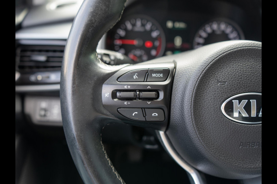 Kia Stonic 1.0 T-GDi MHEV DynamicLine | Navigatie | Achteruitrijcamera | Trekhaak |