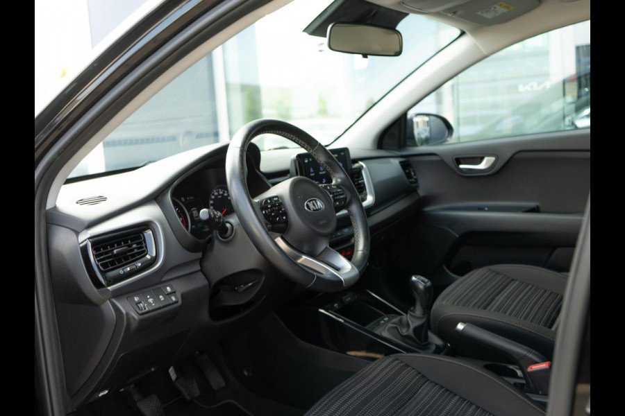 Kia Stonic 1.0 T-GDi MHEV DynamicLine | Navigatie | Achteruitrijcamera | Trekhaak |
