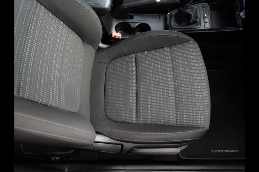 Kia Stonic 1.0 T-GDi MHEV DynamicLine | Navigatie | Achteruitrijcamera | Trekhaak |
