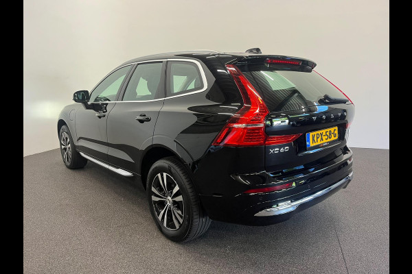 Volvo XC60 2.0 T6 Plug-in hybrid AWD Core Bright Panoramadak Airco ECC PDC VA+Camera Full LED Elektrische achterklep Cruise Control Winter Pack
