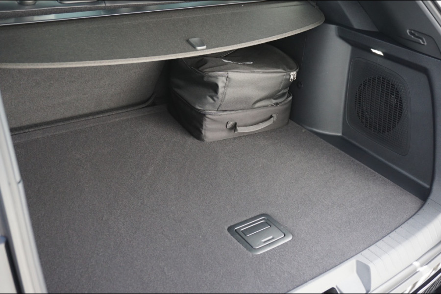 BYD SEAL U 1.5 DM-i FWD Boost 218 PK | SUPER LUXE | 6JR GARANTIE | NIEUW!