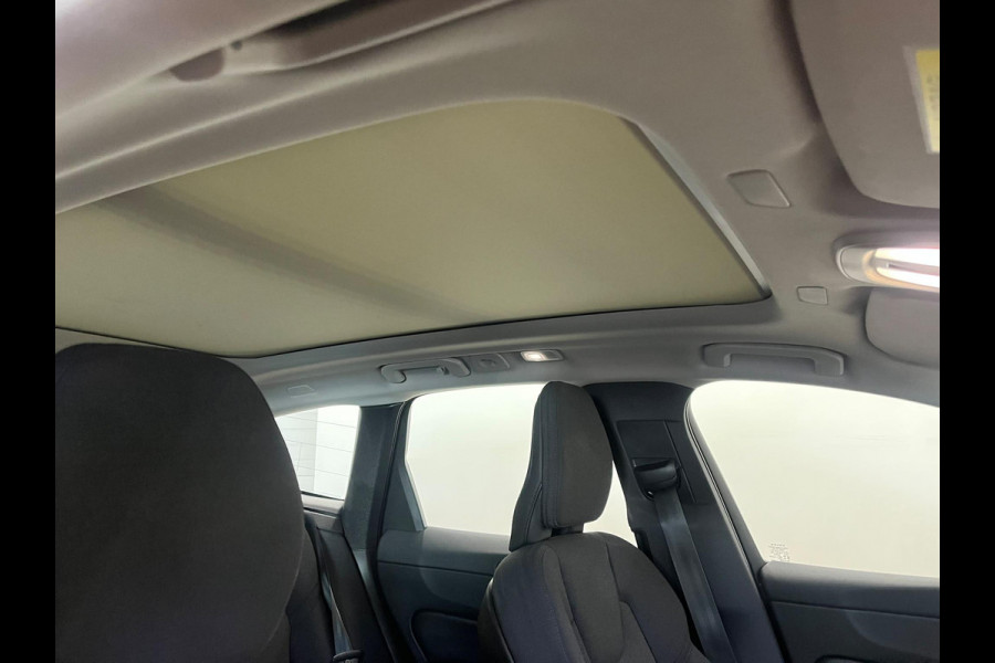 Volvo XC60 2.0 T6 Plug-in hybrid AWD Core Bright Panoramadak Airco ECC PDC VA+Camera Full LED Elektrische achterklep Cruise Control Winter Pack