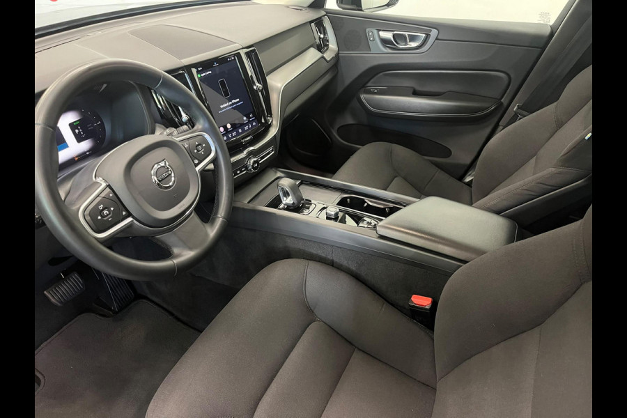 Volvo XC60 2.0 T6 Plug-in hybrid AWD Core Bright Panoramadak Airco ECC PDC VA+Camera Full LED Elektrische achterklep Cruise Control Winter Pack