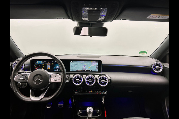 Mercedes-Benz A-Klasse 160 Advantage AMG | Origineel NL | Wide Screen | Carplay | Camera | Sfeer Verlichting |