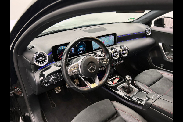Mercedes-Benz A-Klasse 160 Advantage AMG | Origineel NL | Wide Screen | Carplay | Camera | Sfeer Verlichting |