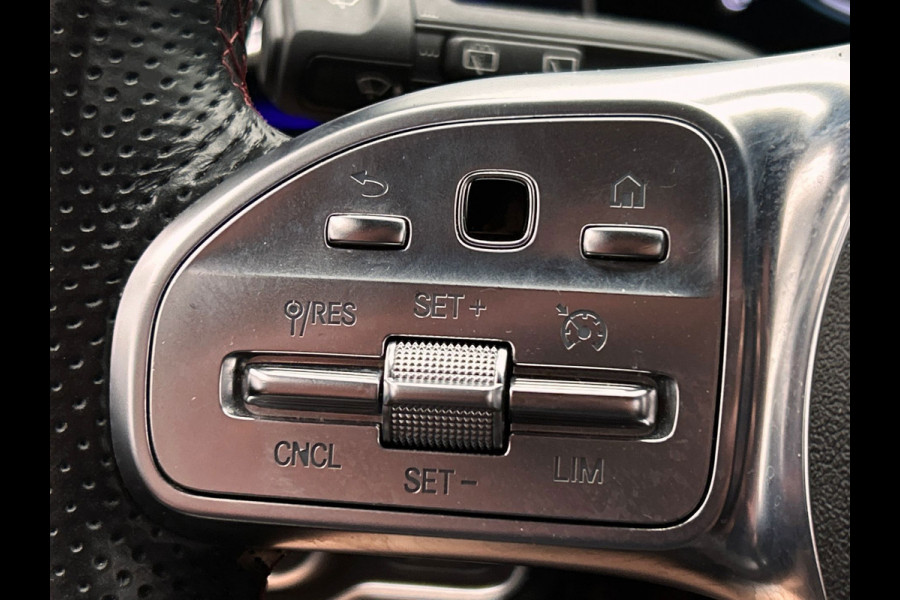 Mercedes-Benz A-Klasse 160 Advantage AMG | Origineel NL | Wide Screen | Carplay | Camera | Sfeer Verlichting |