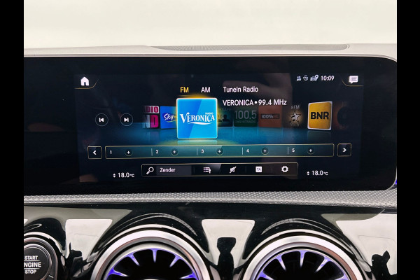 Mercedes-Benz A-Klasse 160 Advantage AMG | Origineel NL | Wide Screen | Carplay | Camera | Sfeer Verlichting |