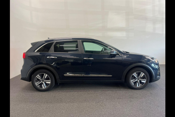Kia Niro 1.6 GDi PHEV Pulse Schuifdak Navigatie Apple Carplay Android Auto Camera Parkeersensoren achter Adaptive Cruise Control Full Led Half leder Climate Control Lichtmetalen velgen