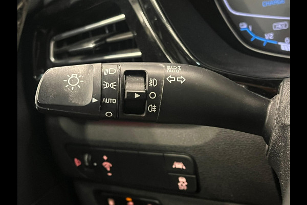Kia Niro 1.6 GDi PHEV Pulse Schuifdak Navigatie Apple Carplay Android Auto Camera Parkeersensoren achter Adaptive Cruise Control Full Led Half leder Climate Control Lichtmetalen velgen