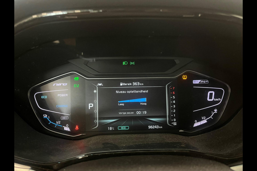 Kia Niro 1.6 GDi PHEV Pulse Schuifdak Navigatie Apple Carplay Android Auto Camera Parkeersensoren achter Adaptive Cruise Control Full Led Half leder Climate Control Lichtmetalen velgen