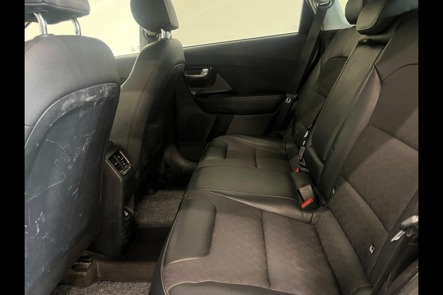 Kia Niro 1.6 GDi PHEV Pulse Schuifdak Navigatie Apple Carplay Android Auto Camera Parkeersensoren achter Adaptive Cruise Control Full Led Half leder Climate Control Lichtmetalen velgen