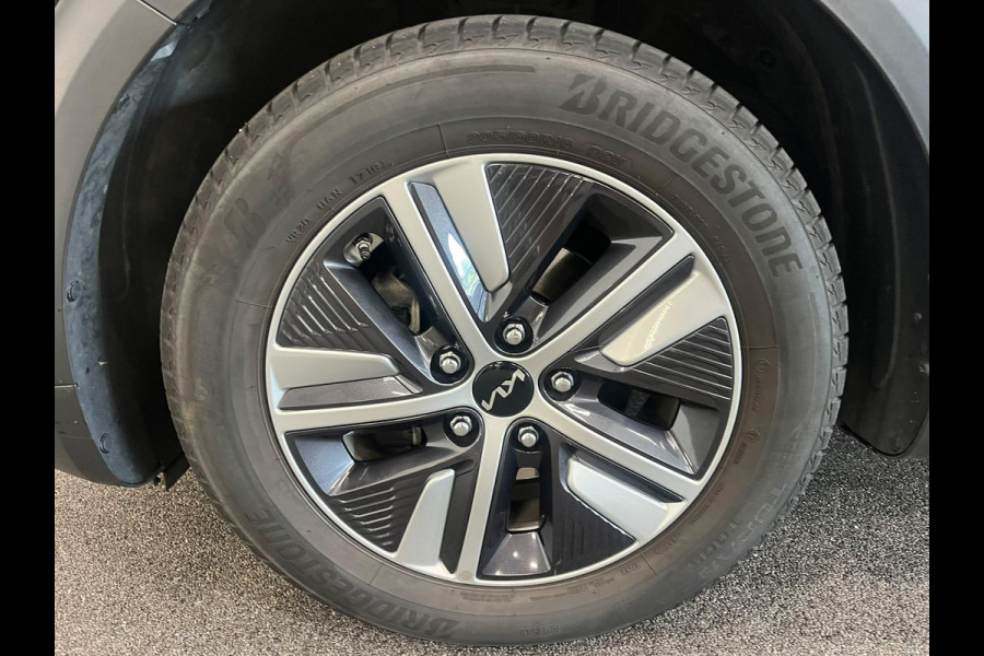 Kia Niro 1.6 GDi PHEV Pulse Schuifdak Navigatie Apple Carplay Android Auto Camera Parkeersensoren achter Adaptive Cruise Control Full Led Half leder Climate Control Lichtmetalen velgen