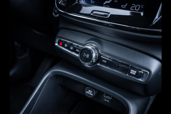 Volvo XC40 1.5 T5 Recharge R-Design - ACC l Trekhaak l Memory l Camera