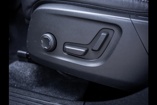 Volvo XC40 1.5 T5 Recharge R-Design - ACC l Trekhaak l Memory l Camera