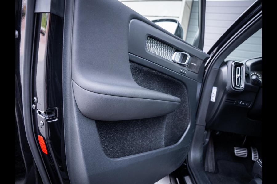 Volvo XC40 1.5 T5 Recharge R-Design - ACC l Trekhaak l Memory l Camera