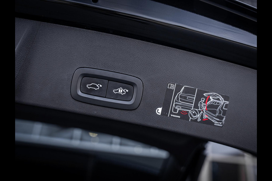 Volvo XC40 1.5 T5 Recharge R-Design - ACC l Trekhaak l Memory l Camera