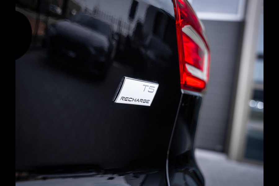 Volvo XC40 1.5 T5 Recharge R-Design - ACC l Trekhaak l Memory l Camera
