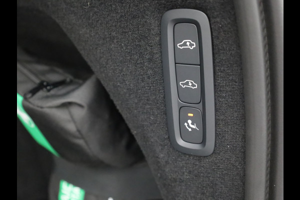 Volvo XC90 2.0 T8 Recharge AWD Ultimate Dark | Pano | Luchtvering | Bowers & Wilkins | Trekhaak | Prijs Rijklaar!!