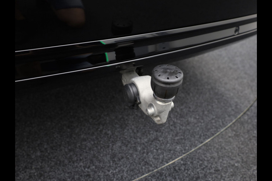 Volvo XC90 2.0 T8 Recharge AWD Ultimate Dark | Pano | Luchtvering | Bowers & Wilkins | Trekhaak | Prijs Rijklaar!!