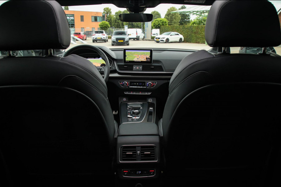 Audi SQ5 3.0 TFSI Q5 Quattro S-Line 354pk Automaat! 1e Eig|DLR|Quantum|Kuipstoelen|Panoramadak|Virtual Cockpit|Black|Carbon|22inch