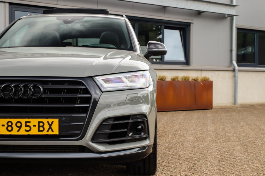Audi SQ5 3.0 TFSI Q5 Quattro S-Line 354pk Automaat! 1e Eig|DLR|Quantum|Kuipstoelen|Panoramadak|Virtual Cockpit|Black|Carbon|22inch